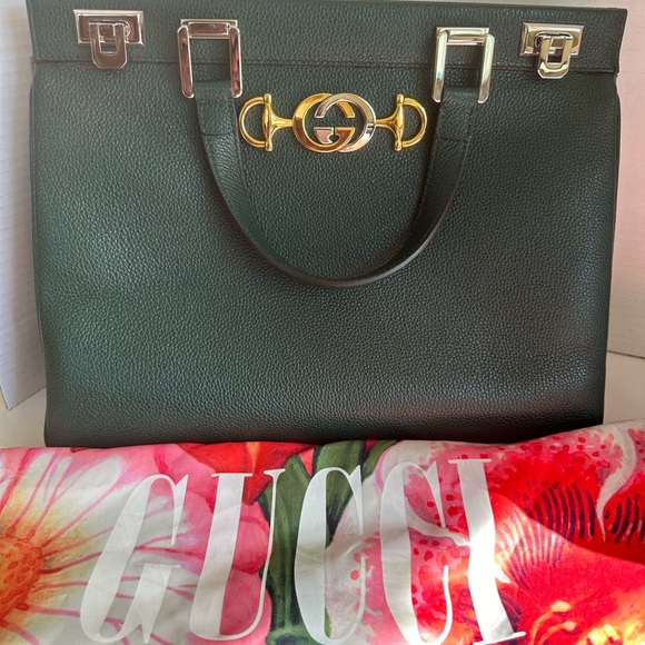 Gucci Zumi Medium Top Handle with Strap - Picture 2 of 14